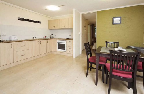 Burleigh Heads Apartment | Burleigh Palms Holiday Apartments