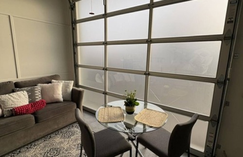 Saanich West Apartment | Burnside Getaway