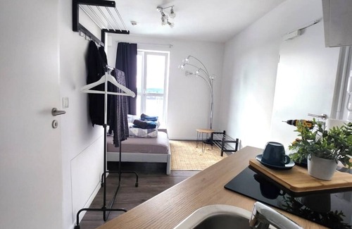 Neusaess Apartment | Business apartment with WIFI, elevator & free parking