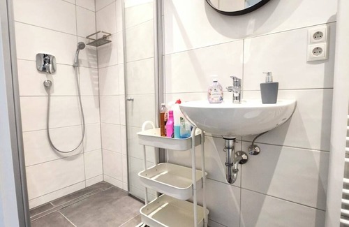 Westheim Apartment | Business apartment with WIFI, elevator & free parking