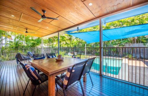 Horseshoe Bay House | Butterfly Bungalow