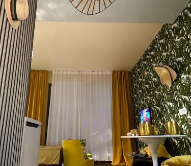 Sarajevska Apartment | BW Dandyland - Love Tree