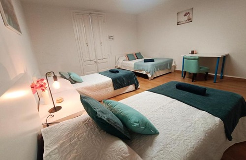 Gothic Quarter Hostel | By Cathedral Rooms