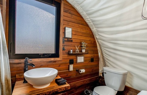 Virgin Cabin | By the Pond Wagon with 1Q, 2BB and outdoor kitchen #23