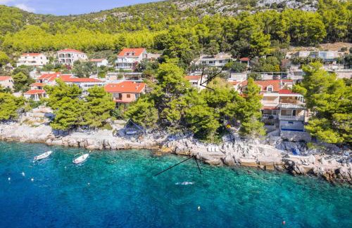 Prizba Apartment | By the Sea Apartment Diana