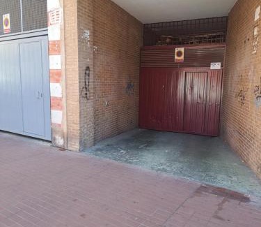 Logrono City Centre Apartment | céntrico, tranquilo, garaje, colchones visco, ascensor, luminoso y wifi