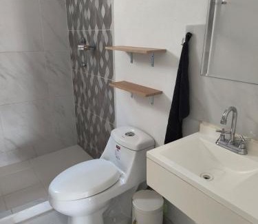 Ixtapa Apartment | Cómodo depto completo con alberca y wifi