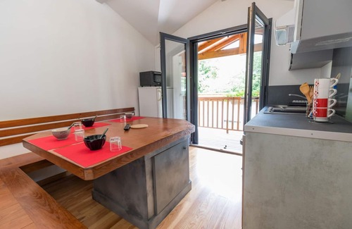 Leon House | Côté Jardin - Leon - Gîte