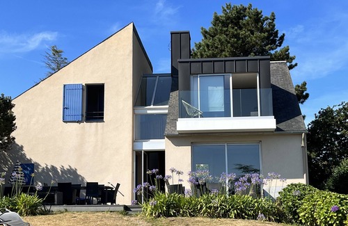 Louannec House | Côte de Granit Rose : 4* Tourism class, Architect's house.