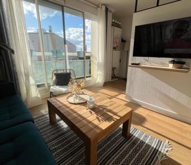 Concarneau Apartment | Cœur de Concarneau, appartement entier, proche centre, corniche et plage avec parking