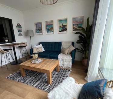Concarneau Apartment | Cœur de Concarneau, appartement entier, proche centre, corniche et plage avec parking