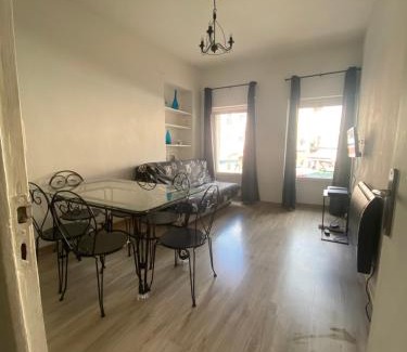 Gap Apartment | Cœur de ville au 1er 66M2, vu sur la place