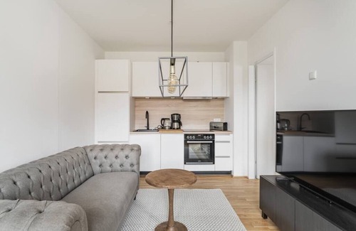 Gmunden Apartment | C.h.e.s.t.e.r. G.a.r.d.e.n. | BBQ | Pets