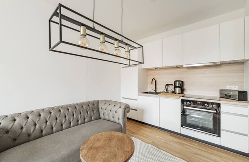 Gmunden Apartment | C.h.e.s.t.e.r. G.a.r.d.e.n. | BBQ | Pets