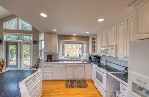 East Kootenay House | Marble Canyon 3 Bedroom Townhome: Unit 201P2