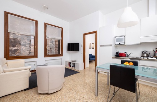 Castello House | Ca' Foscolo Residence