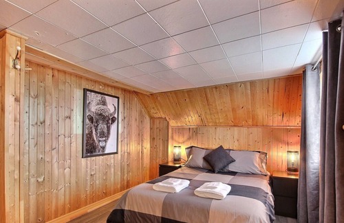 Petite-Riviere-Saint-Francois House | Le Chic-Rustique - SPA, Plaisir, Relaxation 🔥🍷⛷