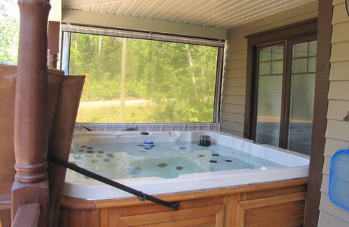Petite-Riviere-Saint-Francois Cottage | Charlevoix vacation home - Spa et Repos 10 minutes from the Massif
