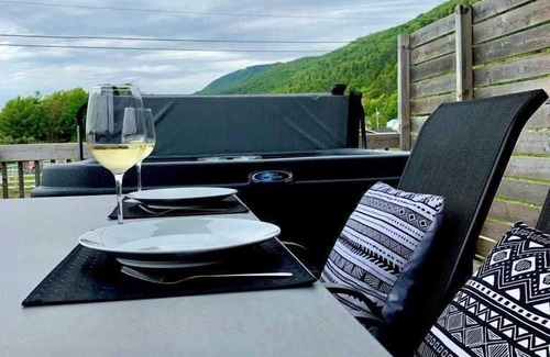 Petite-Riviere-Saint-Francois House | L'Albatros - SPA, pool table, arcade