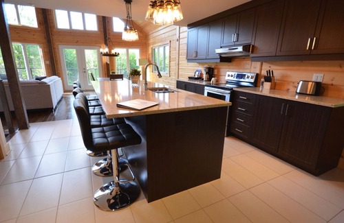 Sainte-Marguerite-du-Lac-Masson Ski Chalet | Chalets Mistral - Lac Walfred