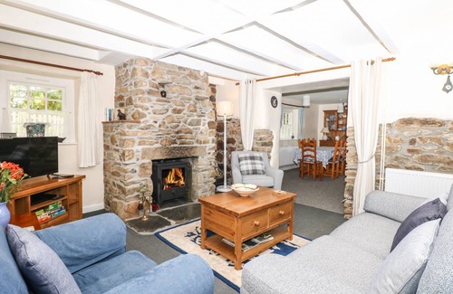St. Martin Cottage | Cabin ∙ 2 bedrooms ∙ 4 guests