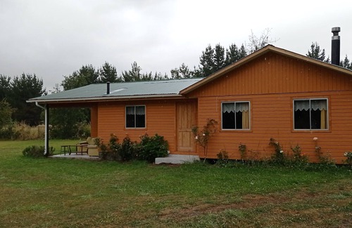 Vilcun Cabin | Cabaña Campestre Para Descansar en Familia, Amplios Espacios en la Naturaleza