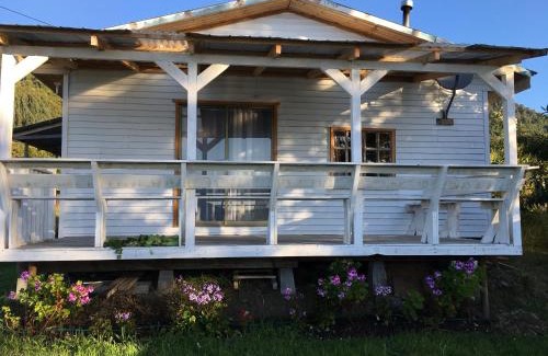 Lenca House | Cabaña frente al mar en Carretera Austral