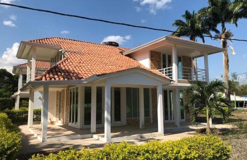 Restrepo House | Cabaña hermosa y amplia