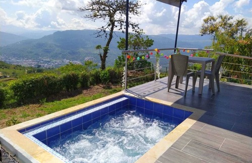 San Gil Cabin | Cabaña la Esmeralda . A 15 Minutos de San Gil via Barichara Somos pet Friendly