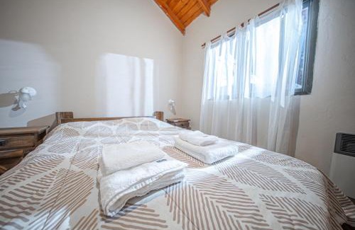 Santa Rosa de Calamuchita Ski Chalet | Cabañas Montecarlo 2
