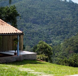 Araras House | Cabana do Alto - Design e Aconchego na Natureza