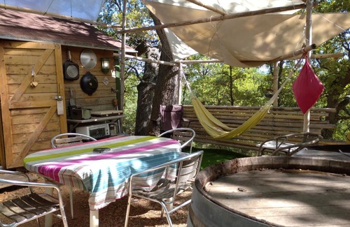Montagnac-Montpezat Apartment | Cabane sous les Chênes