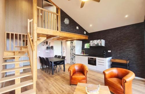 Paroisse Saint-Vincent-de-Paul Ski Chalet | Cabanes du Domaine des Fées