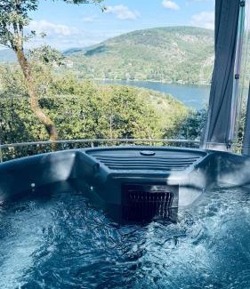 Serrieres-sur-Ain Cabin | Cabanes et Lodges du Belvedere