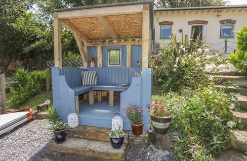 Cylch-Y-Garn Cottage | Cabin ∙ 1 bedroom ∙ 2 guests