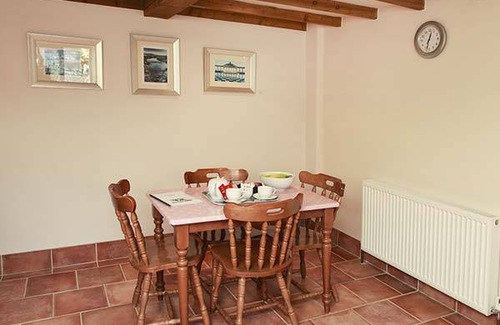 Wrelton Cottage | Cabin ∙ 1 bedroom ∙ 2 guests