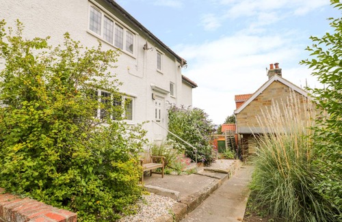Whitby Cottage | Cabin ∙ 1 bedroom ∙ 2 guests