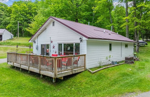 Phelps Cabin | Cabin #12 Thunder Bay Resort