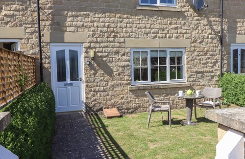 Helmsley Cottage | Cabin ∙ 2 bedrooms ∙ 4 guests