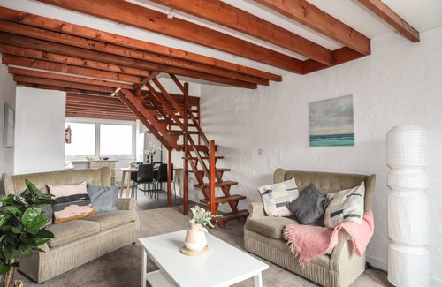 Llanengan Cottage | Cabin ∙ 2 bedrooms ∙ 4 guests