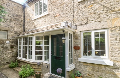 Middleham Cottage | Cabin ∙ 2 bedrooms ∙ 3 guests