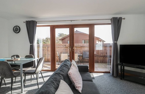Brean Cottage | Cabin ∙ 3 bedrooms ∙ 6 guests