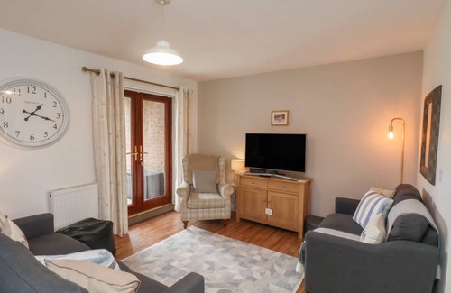 Ruswarp Cottage | Cabin ∙ 3 bedrooms ∙ 6 guests