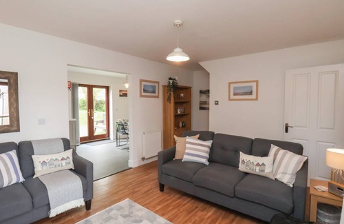 Ruswarp Cottage | Cabin ∙ 3 bedrooms ∙ 6 guests