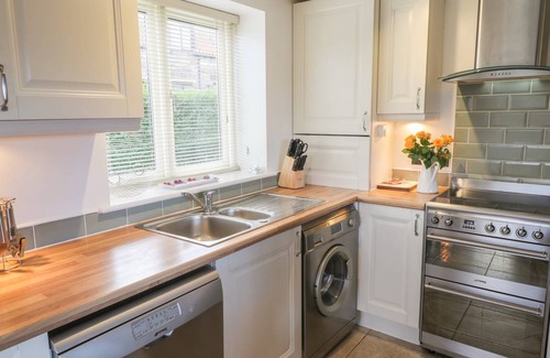 Whitby Cottage | Cabin ∙ 3 bedrooms ∙ 6 guests