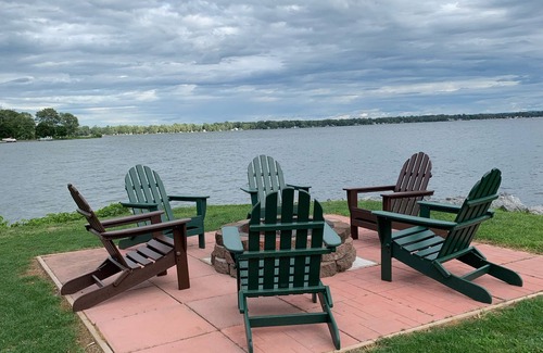 North Bay Cabin | Cabin 4 Waterfront - Three Pines Lodging & Marina