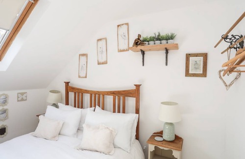 Cylch-Y-Garn Cottage | Cabin ∙ 5 bedrooms ∙ 11 guests