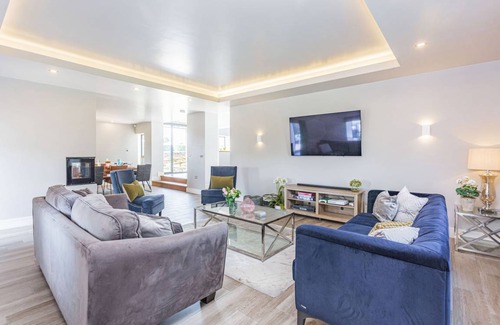 Settle Cottage | Cabin ∙ 5 bedrooms ∙ 12 guests