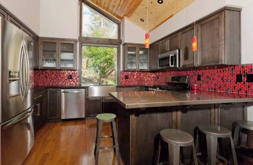 Truckee Cabin | Cabin Azul | Ski Lease Available!