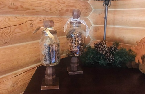 Thayne Cabin | Cabin Creek Inn - Standard King Cabin